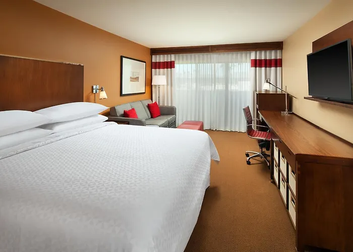Four Points By Sheraton Phoenix South Mountain