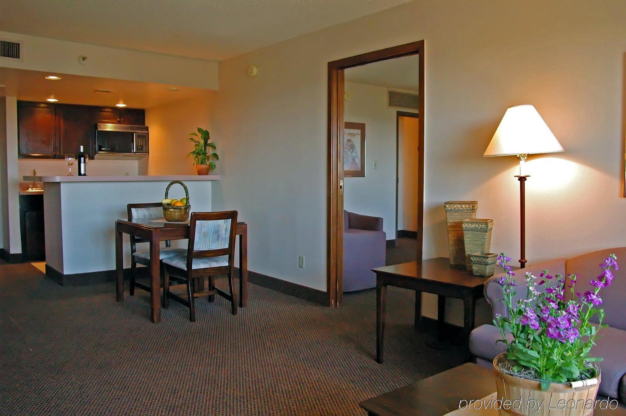 Four Points By Sheraton South Mountain Hotel Phoenix