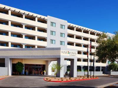 Four Points By Sheraton South Mountain Hotel 4*
